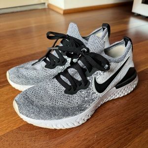 2019 Women's Nike Epic React Flyknit 2 'Oreo' Size 6.5